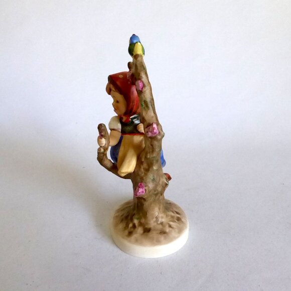 VINTAGE GOEBEL W. GERMANY M.I. HUMMEL APPLE TREE GIRL PORCELAIN FIGURE - Picture 5 of 9